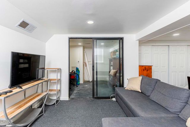 2516 Roosevelt Boulevard, Oxnard, CA 93035