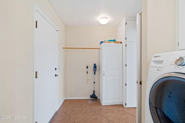 1750 W Circulo De La Pinata, Green Valley, AZ 85622