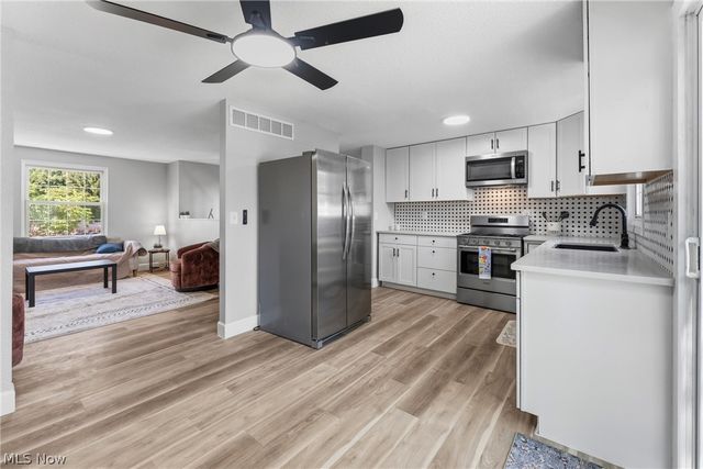 78 Summerberry Lane, Niles, OH 44446