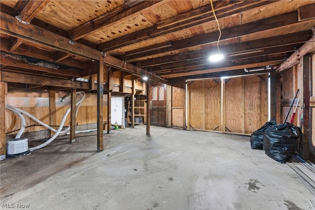 78 Summerberry Lane, Niles, OH 44446