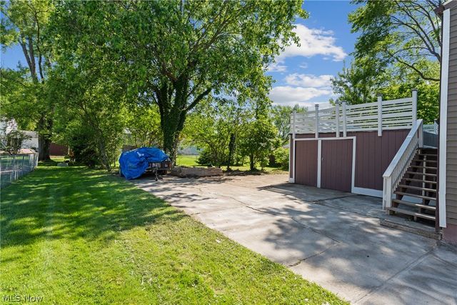 78 Summerberry Lane, Niles, OH 44446
