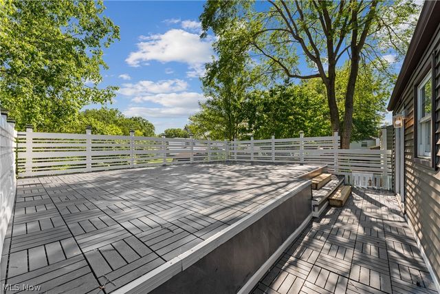 78 Summerberry Lane, Niles, OH 44446