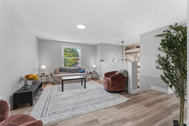 78 Summerberry Lane, Niles, OH 44446