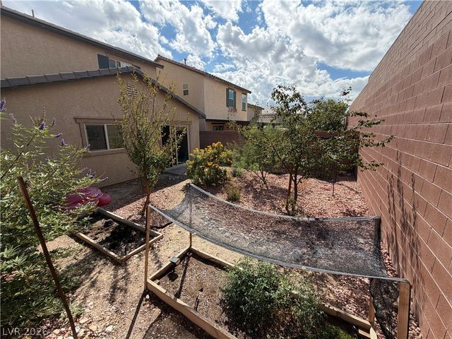 7879 Shoreline Ridge Court, Las Vegas, NV 89166