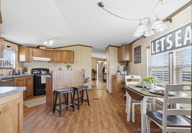 9159 Sahoma Lake Road, Sapulpa, OK 74066