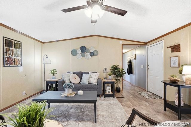 9159 Sahoma Lake Road, Sapulpa, OK 74066