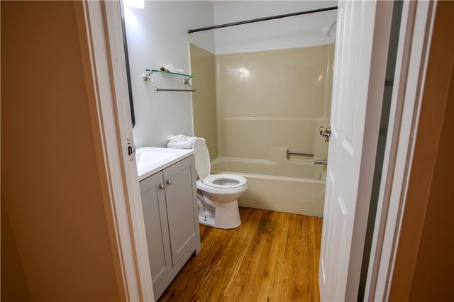 420 Woodward Road 33, North Providence, RI 02904