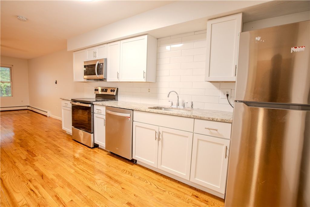 420 Woodward Road 33, North Providence, RI 02904