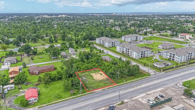 1010 E 15th Street, Panama City, FL 32401