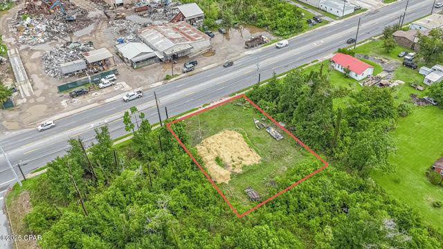 1010 E 15th Street, Panama City, FL 32401