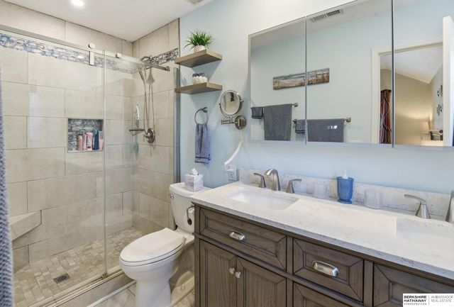 14653 Fowler Avenue, Omaha, NE 68116