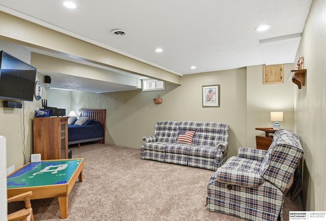 14653 Fowler Avenue, Omaha, NE 68116