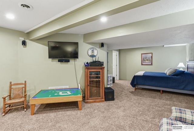 14653 Fowler Avenue, Omaha, NE 68116