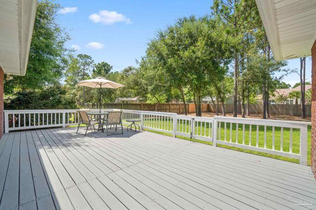 6668 Britt St, Navarre, FL 32566