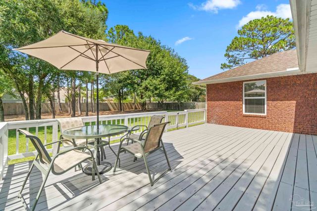 6668 Britt St, Navarre, FL 32566