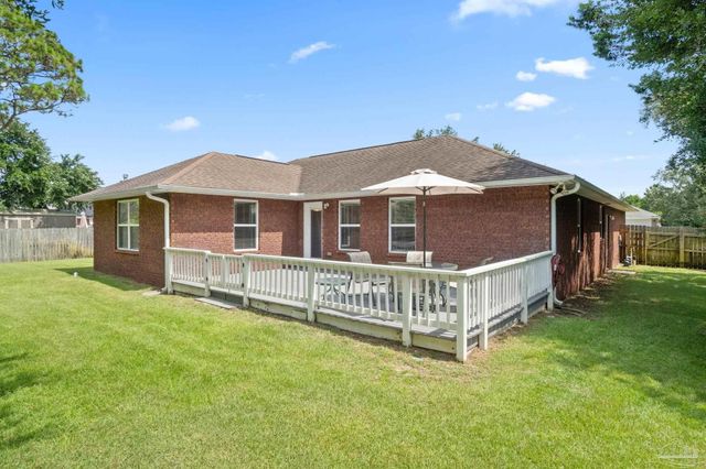 6668 Britt St, Navarre, FL 32566