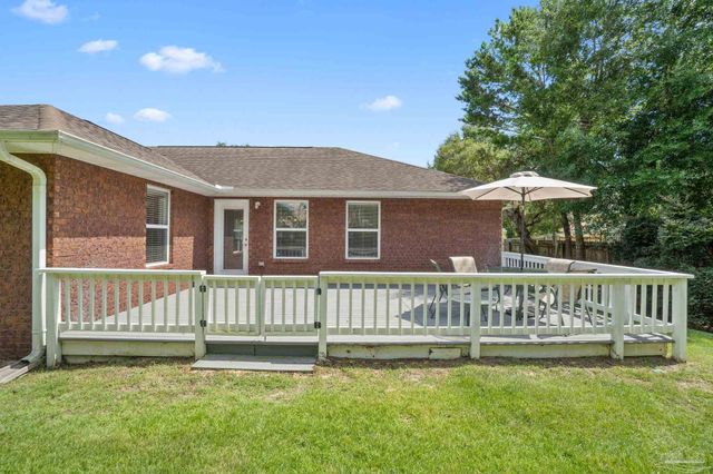 6668 Britt St, Navarre, FL 32566