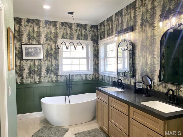 2204 Stonebrook, Dexter, MO 63841