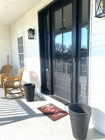 2204 Stonebrook, Dexter, MO 63841