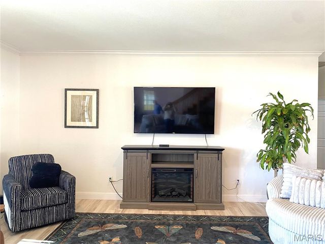 2204 Stonebrook, Dexter, MO 63841