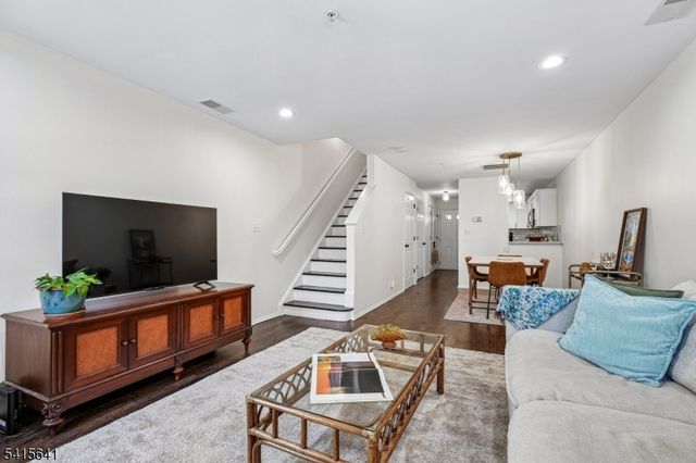 26 Church St 5, South Orange Village Twp., NJ 07079