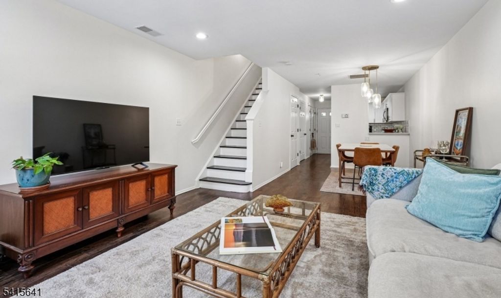 26 Church St 5, South Orange Village Twp., NJ 07079