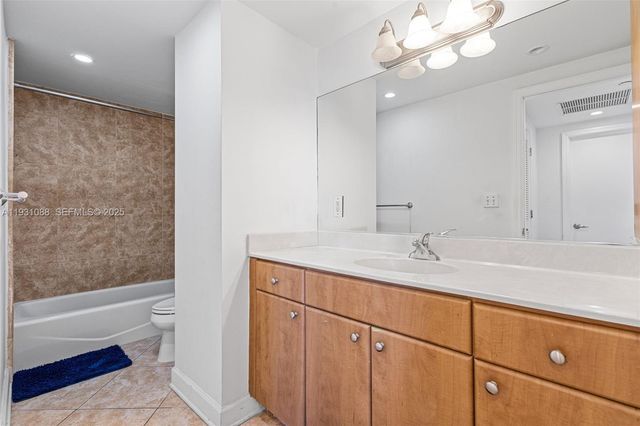 401 69th St 1001, Miami Beach, FL 33141