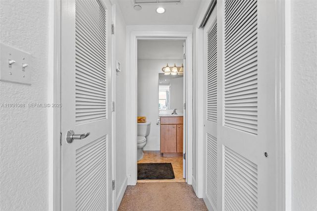 401 69th St 1001, Miami Beach, FL 33141