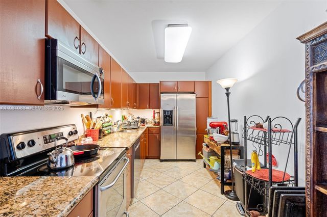 401 69th St 1001, Miami Beach, FL 33141