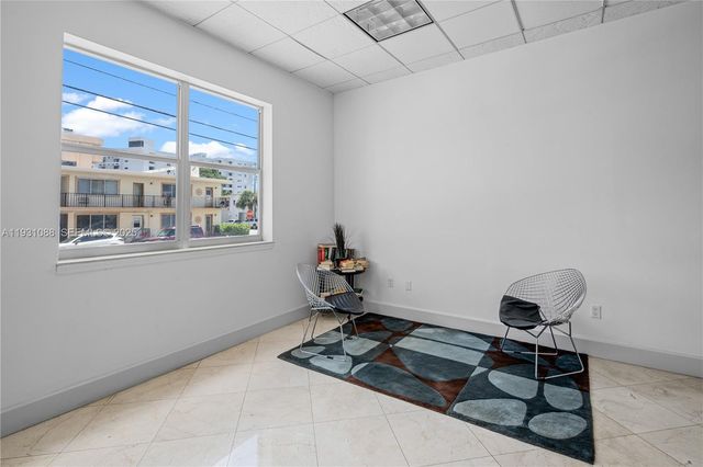 401 69th St 1001, Miami Beach, FL 33141