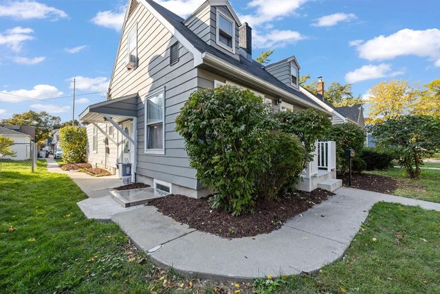 3373 N 88th STREET, Milwaukee, WI 53222