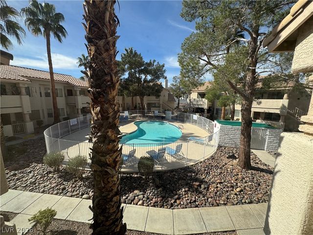 913 Sulphur Springs Lane 202, Las Vegas, NV 89128