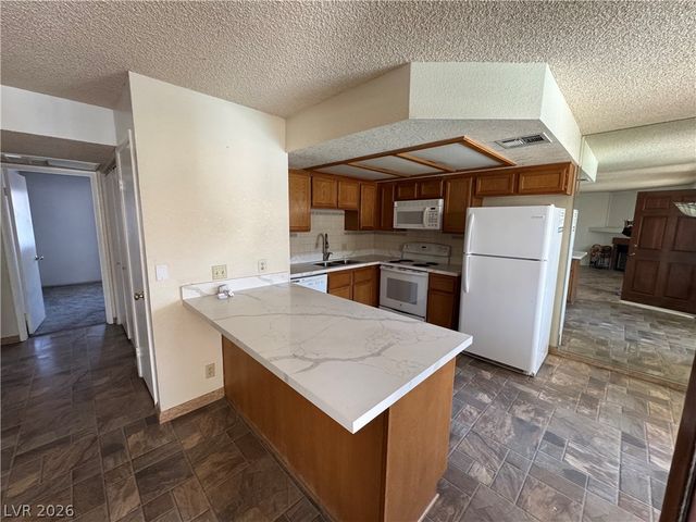 913 Sulphur Springs Lane 202, Las Vegas, NV 89128