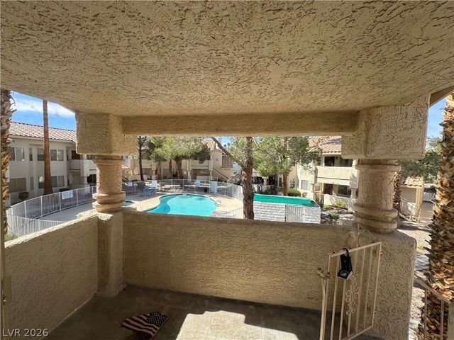 913 Sulphur Springs Lane 202, Las Vegas, NV 89128