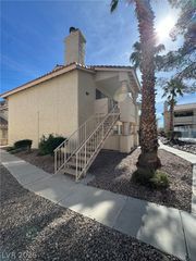 913 Sulphur Springs Lane 202, Las Vegas, NV 89128