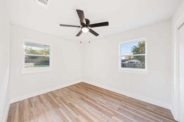 4235 Clark College Drive, Dallas, TX 75241