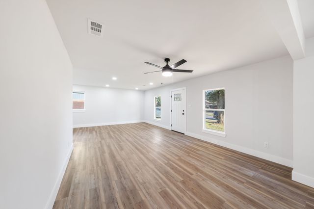 4235 Clark College Drive, Dallas, TX 75241