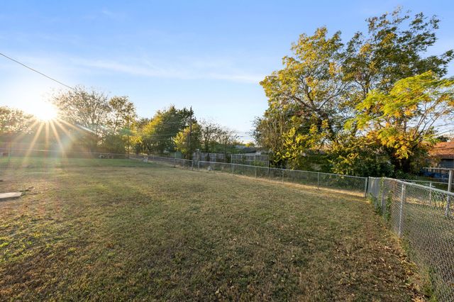 4235 Clark College Drive, Dallas, TX 75241