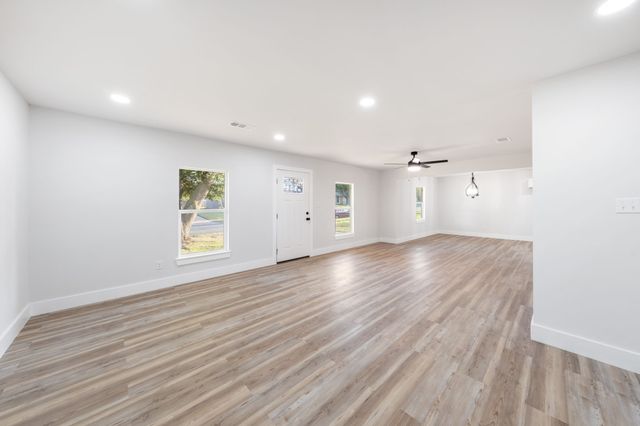 4235 Clark College Drive, Dallas, TX 75241