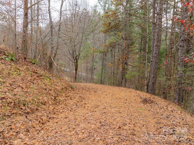 104 Robin Lane, Bryson City, NC 28713