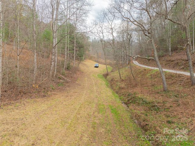 104 Robin Lane, Bryson City, NC 28713