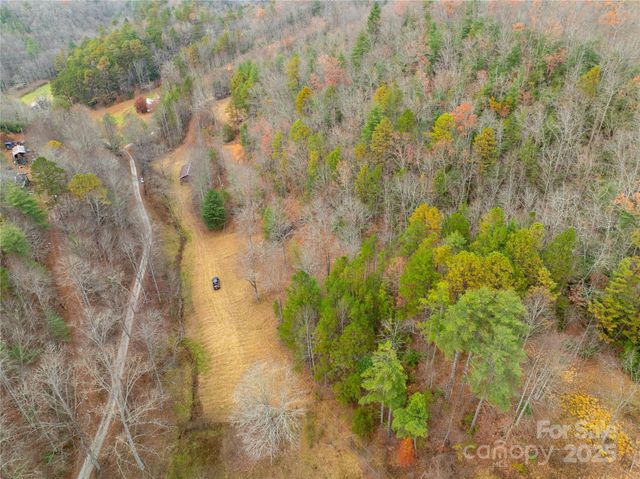 104 Robin Lane, Bryson City, NC 28713