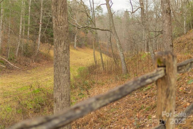 104 Robin Lane, Bryson City, NC 28713