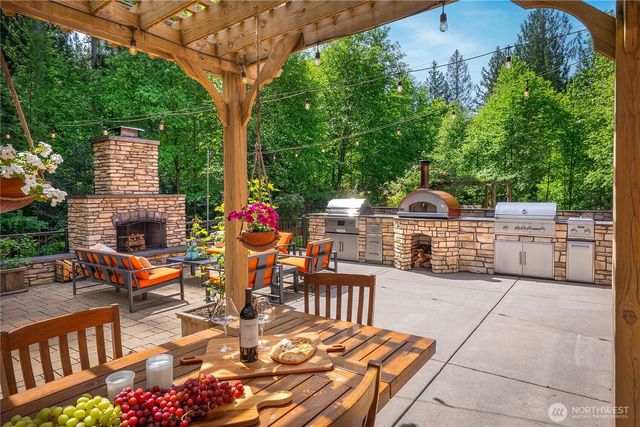 12410 80TH STREET SE, Snohomish, WA 98290