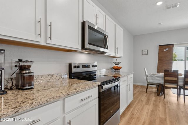 14753 CASHEW Avenue, Jacksonville, FL 32218