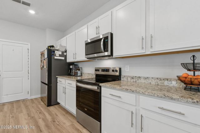 14753 CASHEW Avenue, Jacksonville, FL 32218