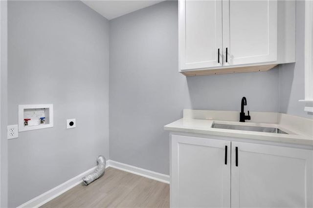 210 Suburban Drive NE, Kennesaw, GA 30144