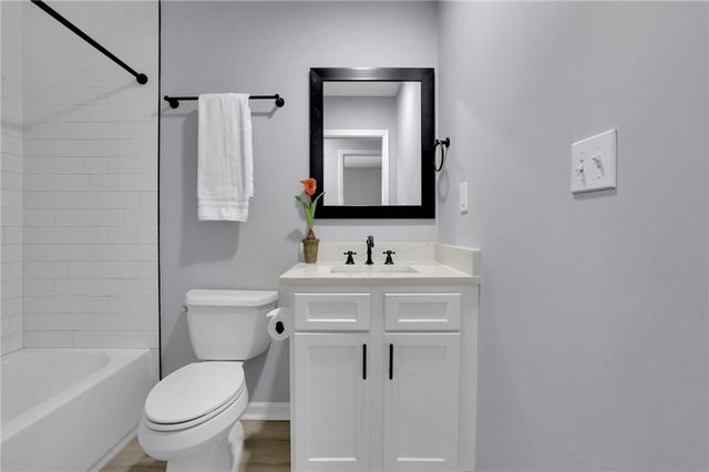 210 Suburban Drive NE, Kennesaw, GA 30144