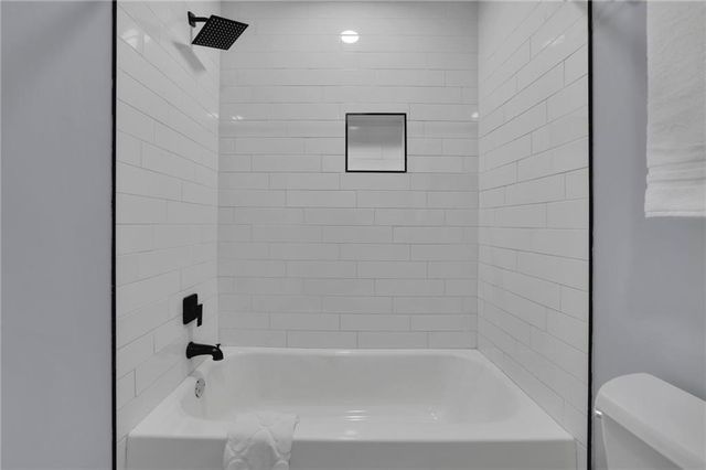 210 Suburban Drive NE, Kennesaw, GA 30144