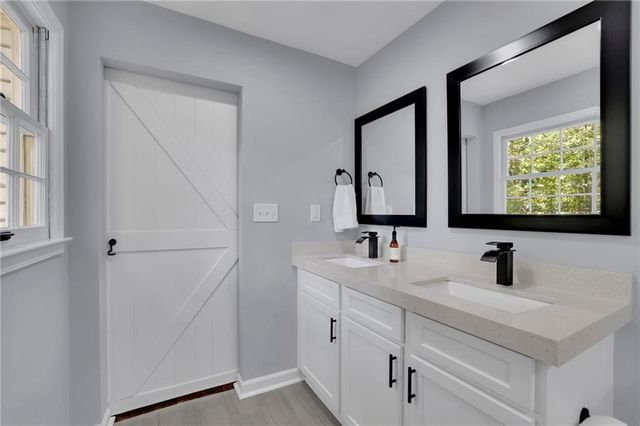 210 Suburban Drive NE, Kennesaw, GA 30144